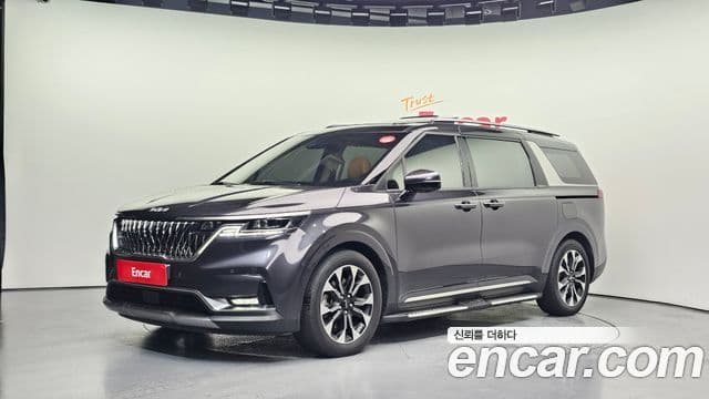 Kia Carnival 2023 — ფოტო 1/20