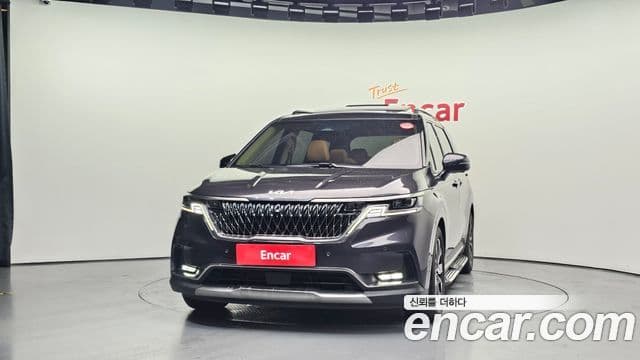 Kia Carnival 2023 — ფოტო 3/20