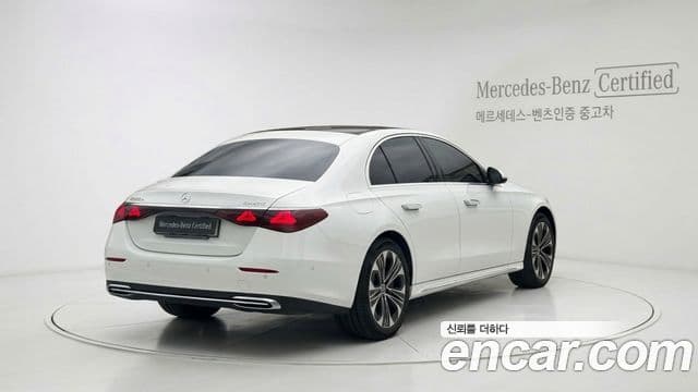 Mercedes-Benz E-Class 2025 — Şəkil 1/12