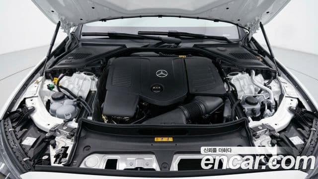 Mercedes-Benz E-Class 2025 — Şəkil 5/12