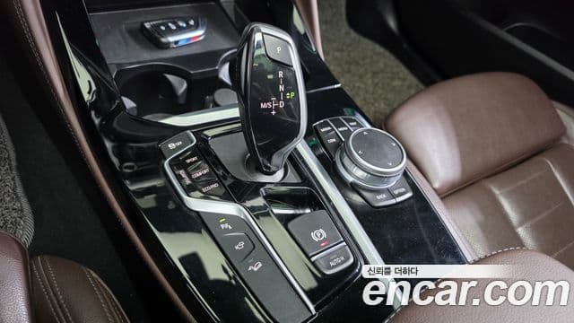BMW X4 2021 — Şəkil 9/20