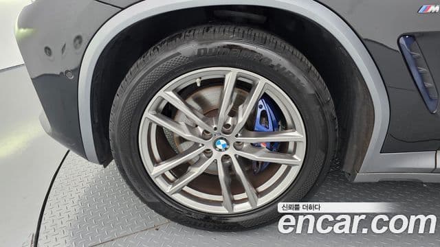 BMW X4 2021 — Şəkil 23/32