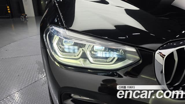 BMW X4 2021 — Şəkil 11/32