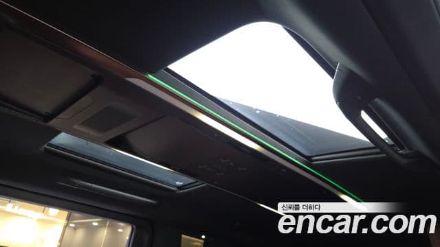 Toyota Alphard 2025 — Фото 19/20