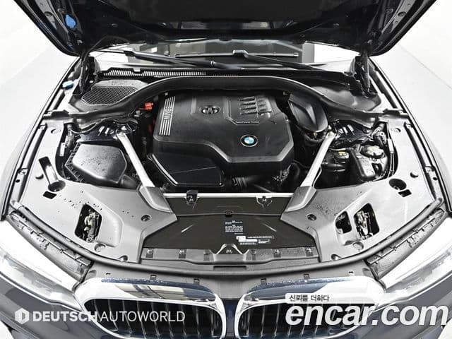 BMW 5 Series 2020 — ფოტო 6/20