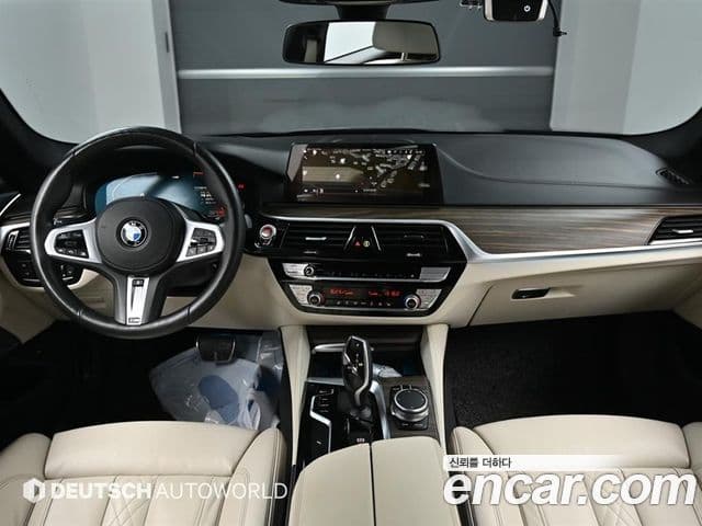 BMW 5 Series 2020 — ფოტო 10/20