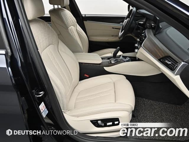 BMW 5 Series 2020 — ფოტო 9/20