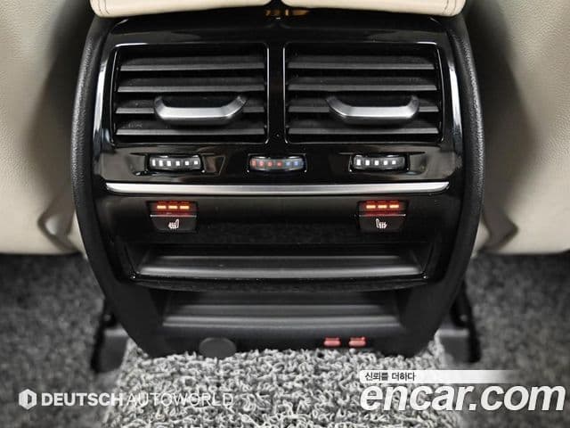 BMW 5 Series 2020 — ფოტო 16/20