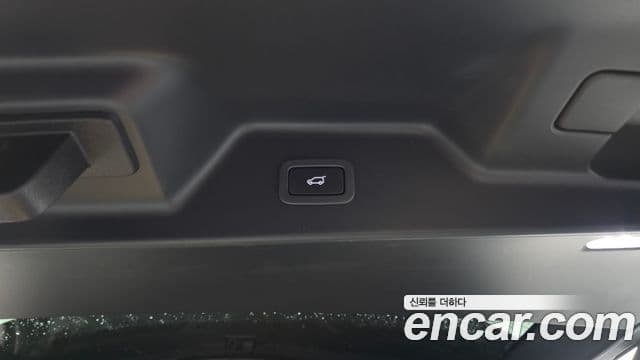 Land Rover Range Rover 2018 — ფოტო 19/20