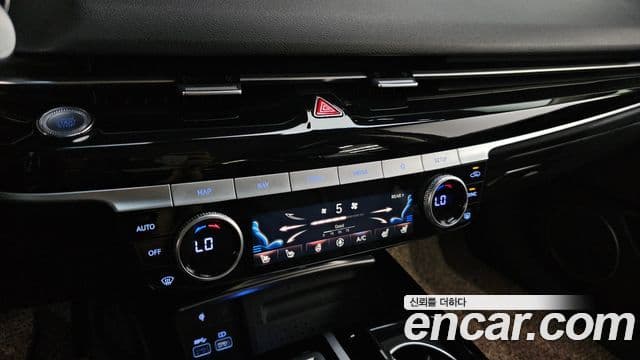 Genesis Electrified G80 2021 — Şəkil 16/20