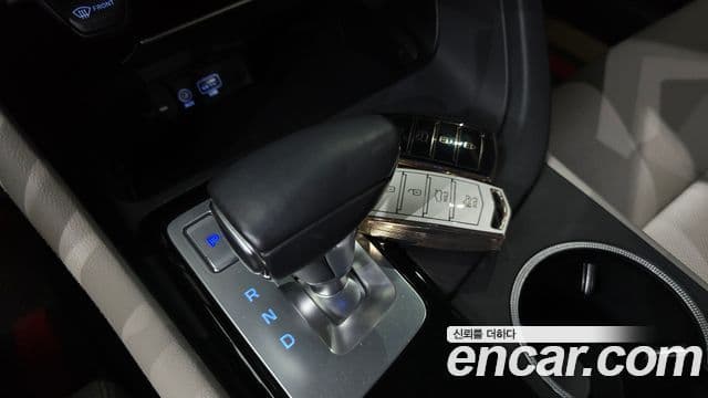 Genesis G70 2018 — ფოტო 13/34