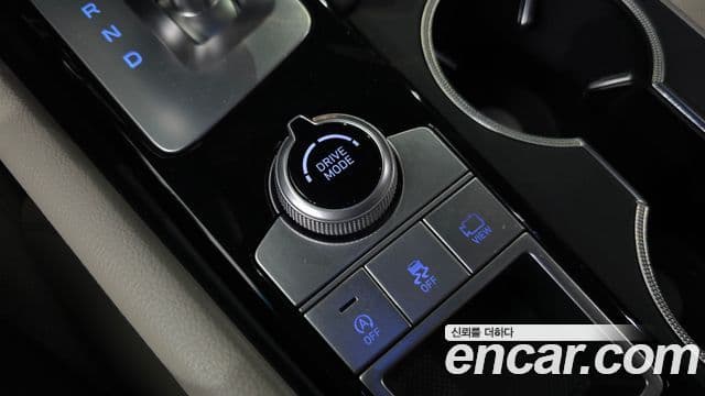 Genesis G70 2018 — ფოტო 26/34