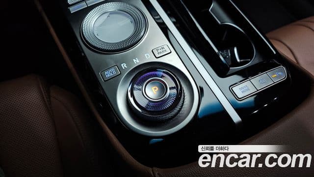 Genesis Electrified G80 2022 — фото 8 из 20