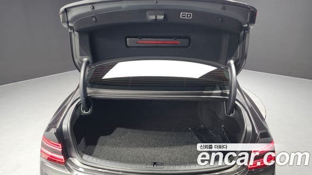 Genesis Electrified G80 2022 — фото 20 из 20