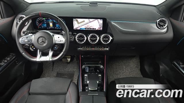 Mercedes-Benz GLA-Class 2022 — ფოტო 7/20