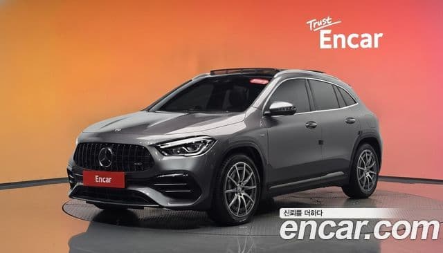 Mercedes-Benz GLA-Class 2022 — ფოტო 1/20