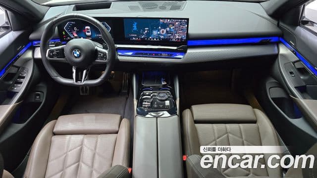 BMW 5 Series 2024 — ფოტო 7/20