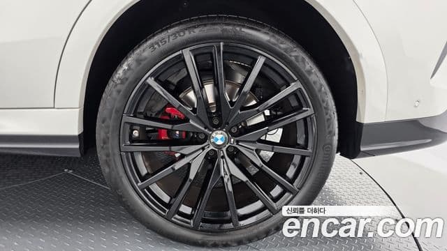 BMW X6 2024 — Photo 30/36