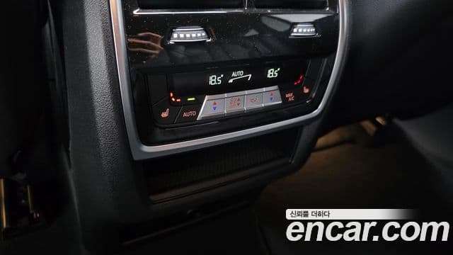 BMW X6 2024 — Photo 17/36