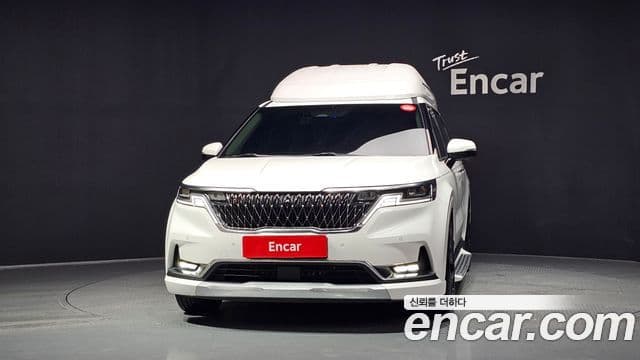 Kia Carnival 2021 — ფოტო 3/20