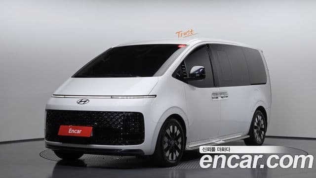Hyundai Staria 2025 — ფოტო 1/20