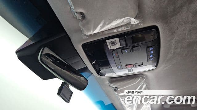 Hyundai Staria 2025 — Şəkil 19/20