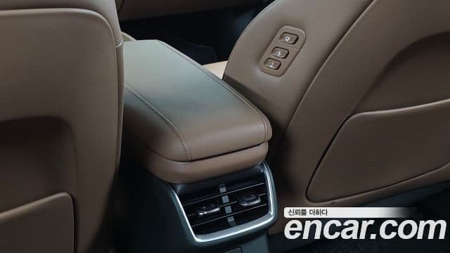 Hyundai Grandeur 2023 — Şəkil 18/20