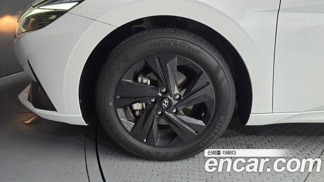 Hyundai Avante 2023 — Фото 4/20