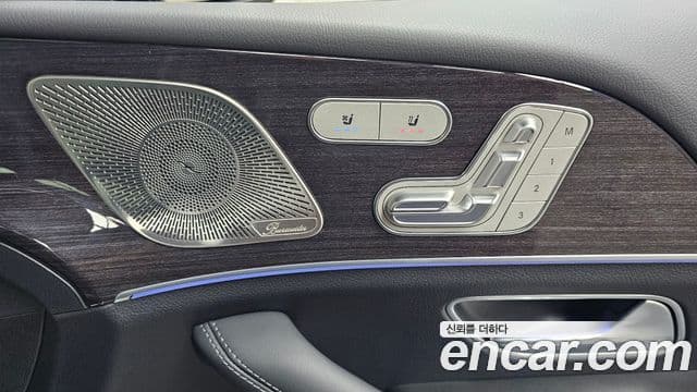 Mercedes-Benz GLE-Class 2023 — Şəkil 17/35