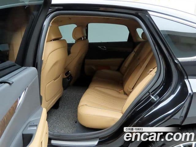 Genesis G80 2023 — Photo 7/20