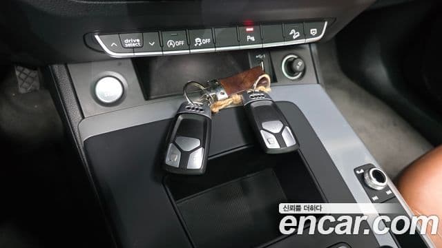 Audi Q5 2021 — Photo 20/32