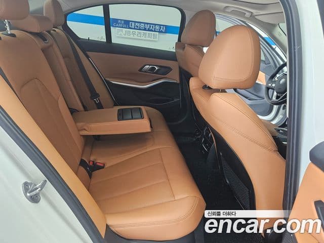 BMW 3 Series 2023 — Şəkil 10/20