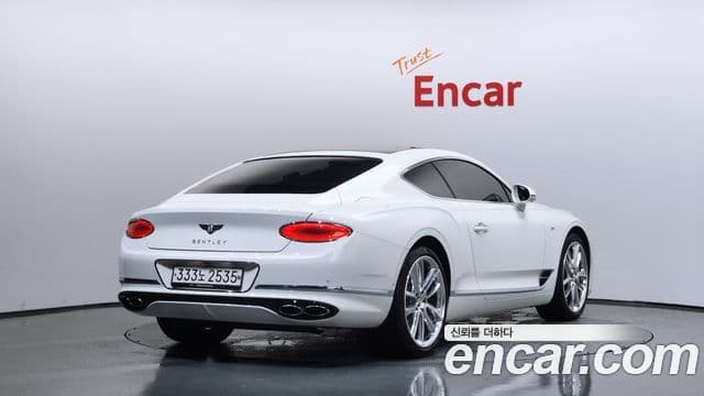 Bentley Continental GT 2021 — ფოტო 2/20