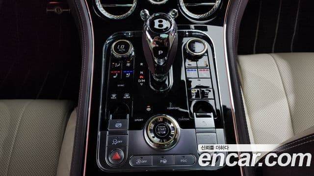 Bentley Continental GT 2021 — Photo 4/32