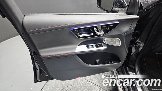 Mercedes-Benz GLC-Class 2024 — Photo 37/38
