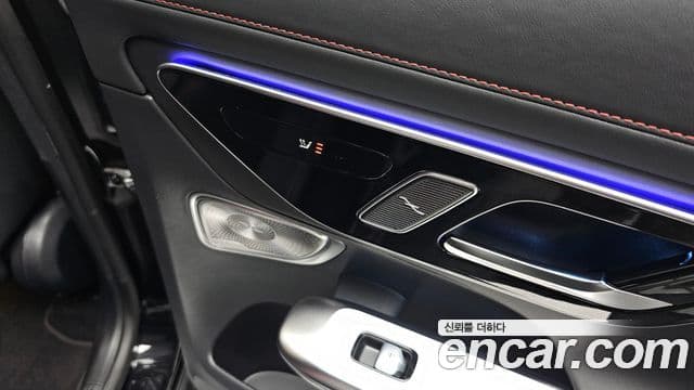 Mercedes-Benz GLC-Class 2024 — Photo 18/38