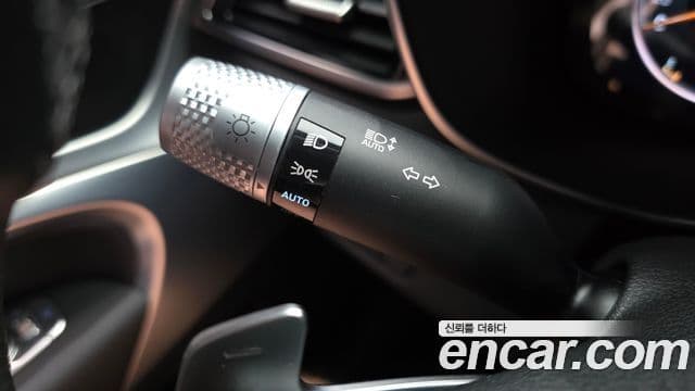 Genesis G70 2023 — Photo 26/32