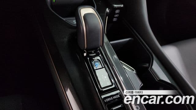 Toyota Crown Crossover 2024 — Şəkil 9/20