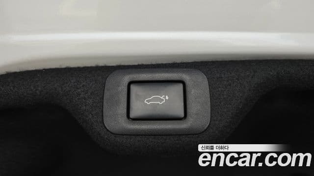 Lexus ES300h 2025 — Photo 2/38
