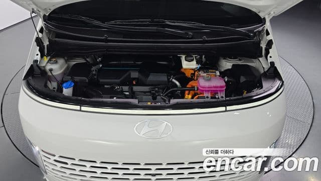 Hyundai Staria 2025 — Şəkil 6/20