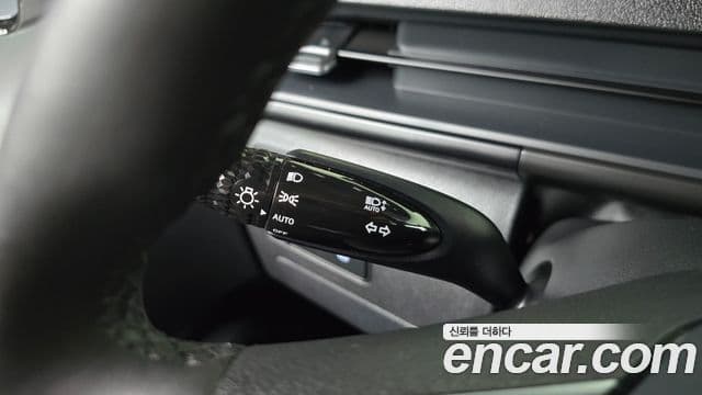 Hyundai Staria 2025 — Photo 23/30
