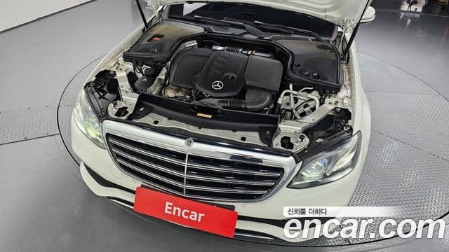 Mercedes-Benz E-Class 2020 — Şəkil 6/20