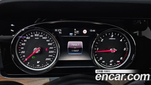 Mercedes-Benz E-Class 2020 — Şəkil 8/20