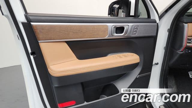 Hyundai Santa Fe 2024 — Photo 6/35