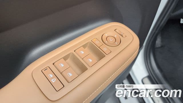 Hyundai Santa Fe 2024 — Photo 2/35