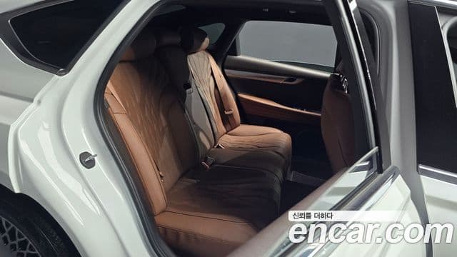 Genesis Electrified G80 2022 — Şəkil 12/20
