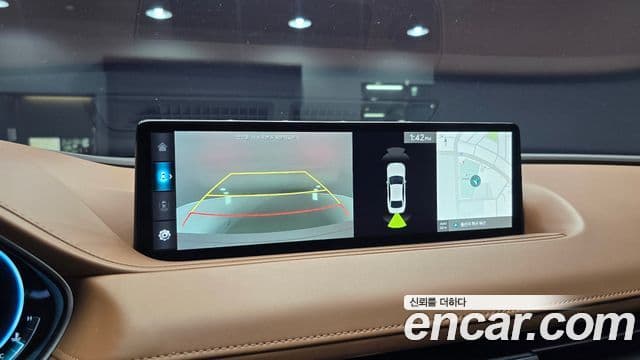 Genesis Electrified G80 2022 — Şəkil 15/20