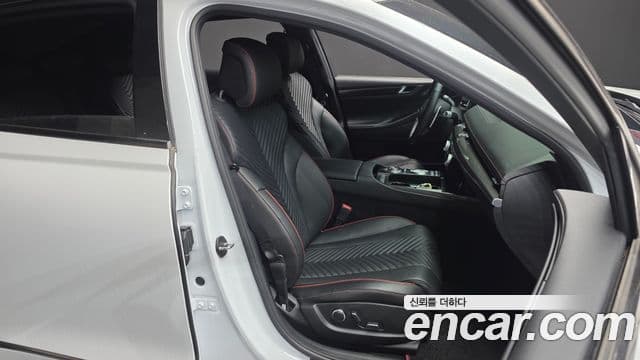 Genesis Electrified G80 2022 — Şəkil 12/20