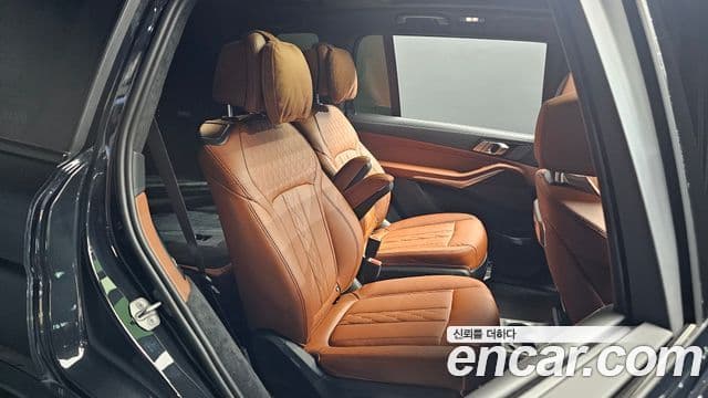 BMW X7 2024 — Şəkil 11/20