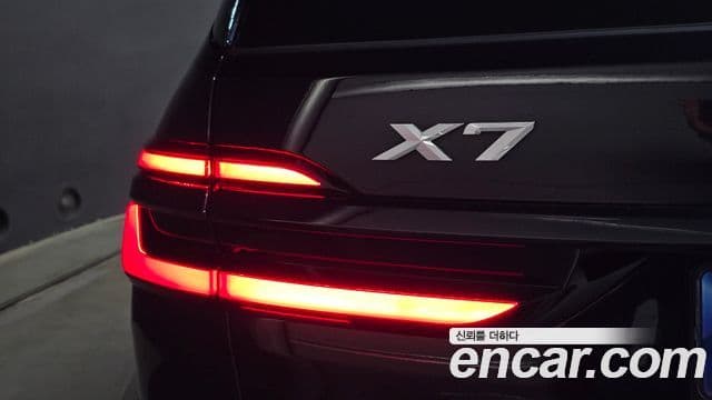 BMW X7 2024 — Photo 14/34